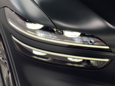 2021 Genesis GV70 photo 9