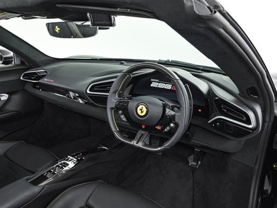 صورة مصغرة 16 لـ 2024 FERRARI 296 GTS