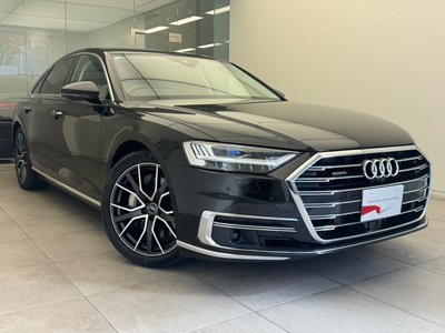 AUDI A8 - 6