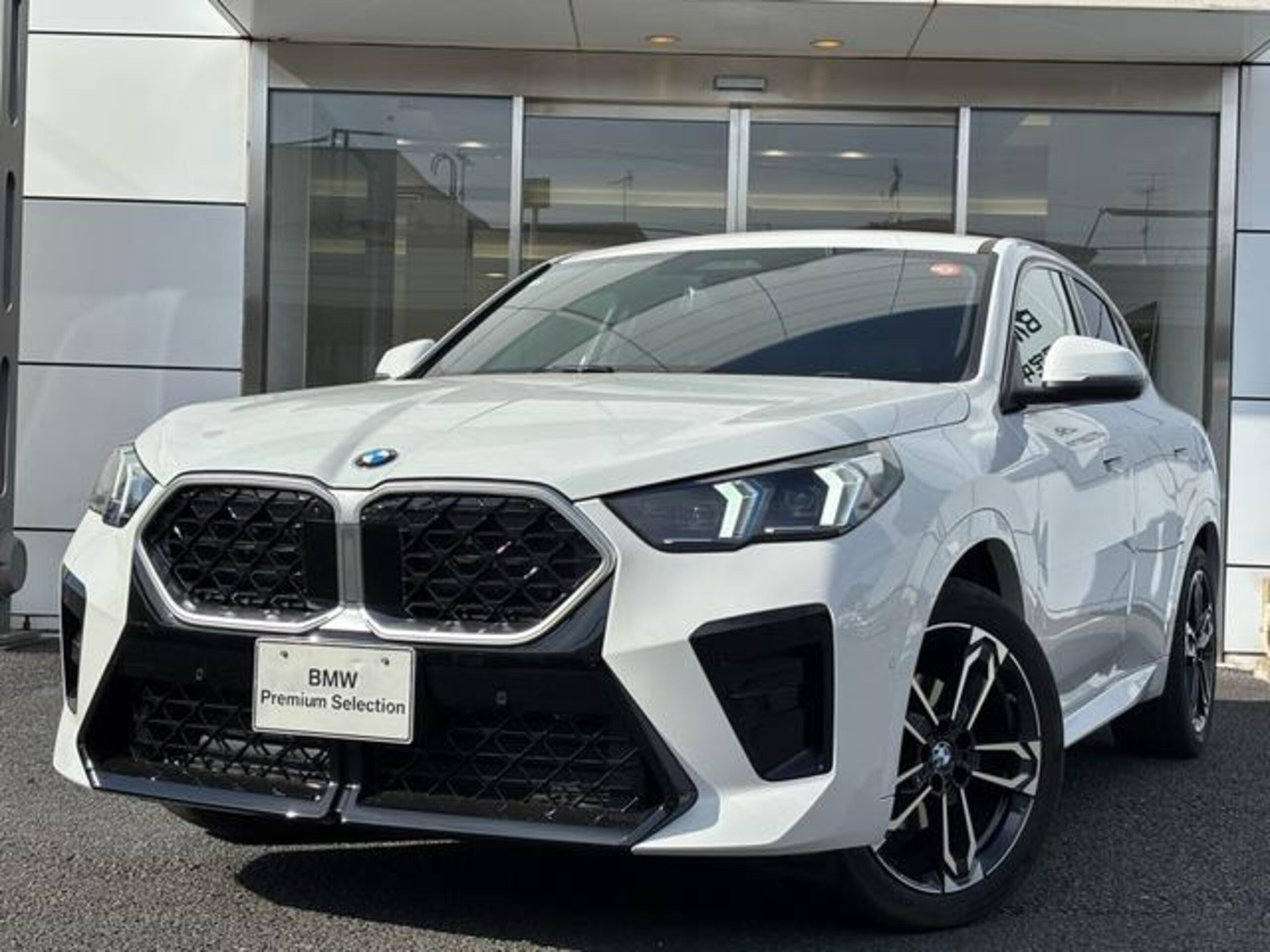 BMW X2 - View 1