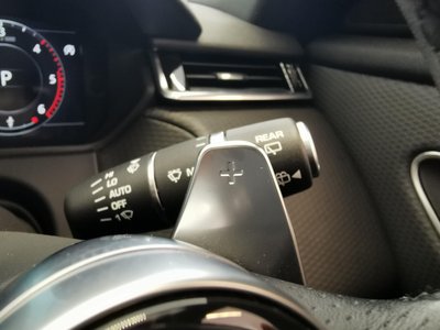 2018 LAND Rover RANGE ROVER VELAR — миниатюра 15
