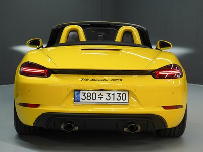 صورة 7 لـ 2022 Porsche 718