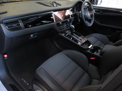 2026 Porsche MACAN 缩略图 18