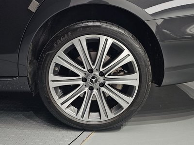 MERCEDES-BENZ E-CLASS - 8