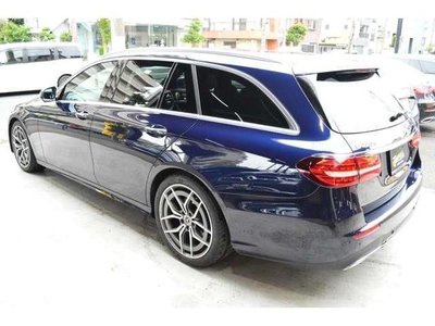 MERCEDES-BENZ E-CLASS - 6