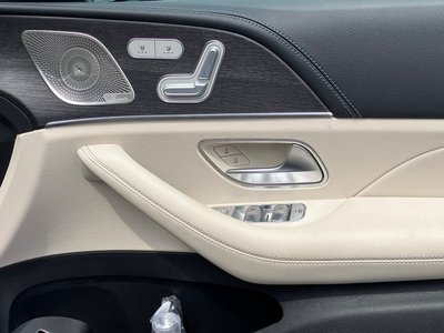 MERCEDES-BENZ GLS - 7