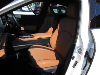 صورة مصغرة 25 لـ 2024 Toyota CROWN SPORT