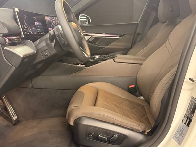 BMW 5 SERIES - 10