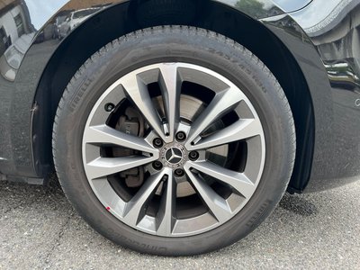 صورة 6 لـ 2020 Mercedes-BENZ V-CLASS