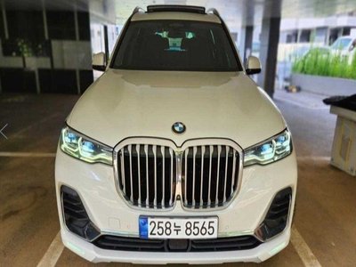 2021 BMW X7 照片 1