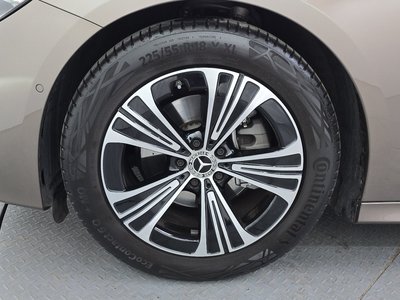 MERCEDES-BENZ E-CLASS - 6