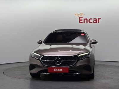 MERCEDES-BENZ E-CLASS - 2