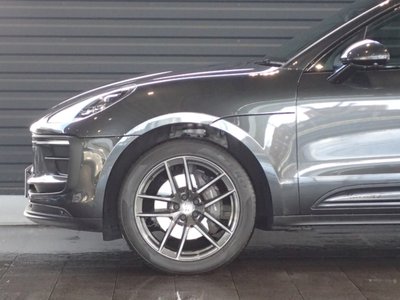 PORSCHE MACAN - 5