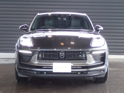 PORSCHE MACAN - 2