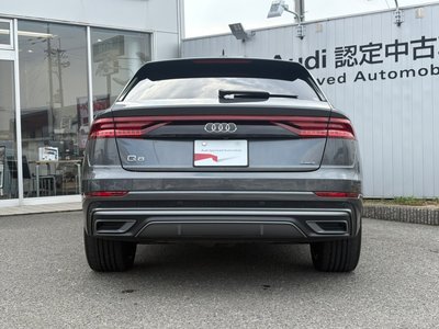 AUDI Q8 - 9