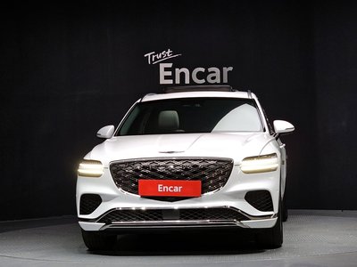 2024 Genesis GV70 photo 2