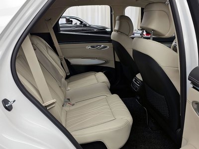 صورة مصغرة 12 لـ 2024 Genesis GV70