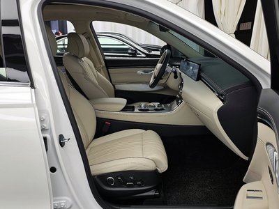 صورة مصغرة 11 لـ 2024 Genesis GV70