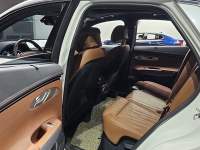 صورة مصغرة 12 لـ 2023 Genesis GV70