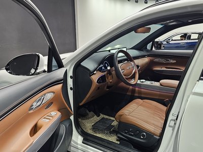 صورة مصغرة 11 لـ 2023 Genesis GV70