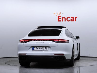 PORSCHE PANAMERA - 3