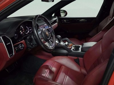 PORSCHE CAYENNE - 10