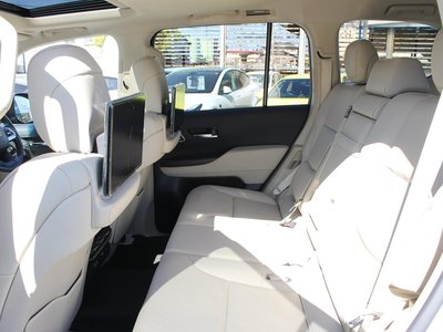 2025 Toyota LAND CRUISER 300 缩略图 25
