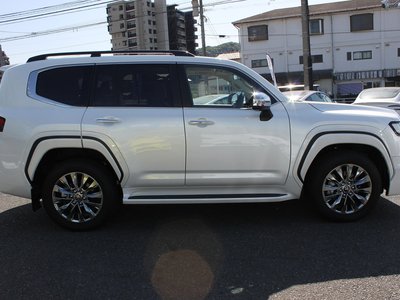 2025 Toyota LAND CRUISER 300 照片 10