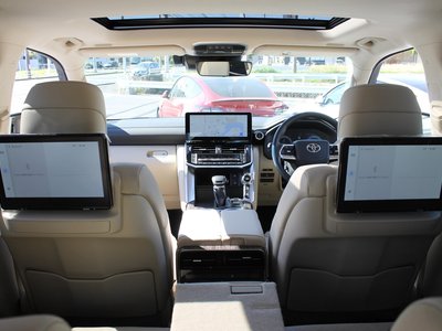 2025 Toyota LAND CRUISER 300 缩略图 27