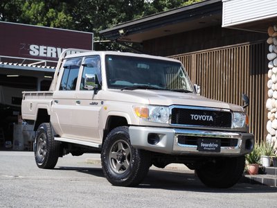 TOYOTA LAND CRUISER 70 PICKUP