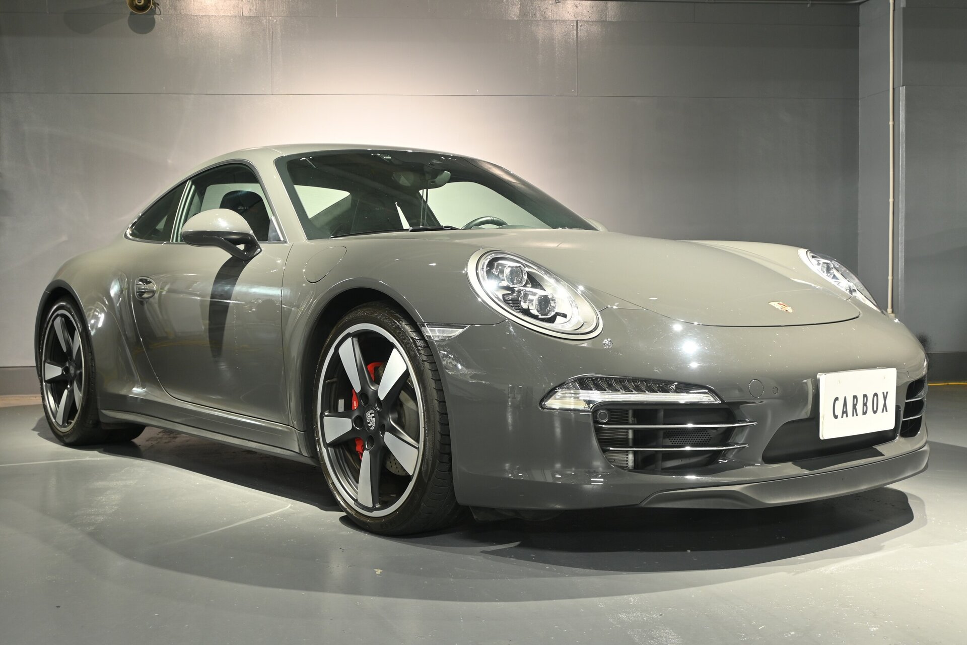 PORSCHE 911 - View 1