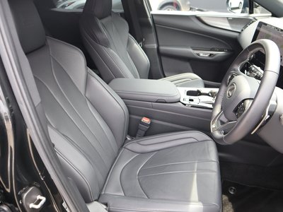 صورة مصغرة 13 لـ 2023 Lexus NX