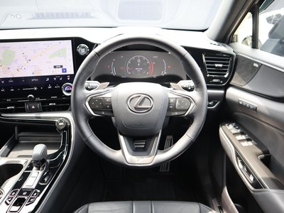 2023 Lexus NX — фото 8