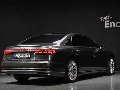AUDI A8 - 3