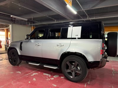 LAND ROVER DEFENDER - 3