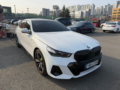 BMW 5 SERIES - 2