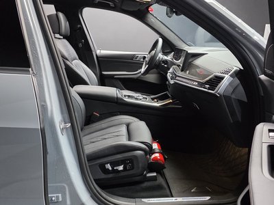 2025 BMW X7 缩略图 16