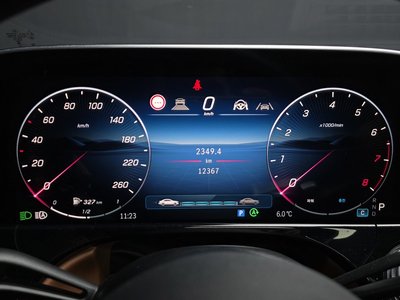 MERCEDES-BENZ E-CLASS - 8