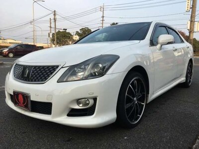 TOYOTA CROWN ATHLETE - 2
