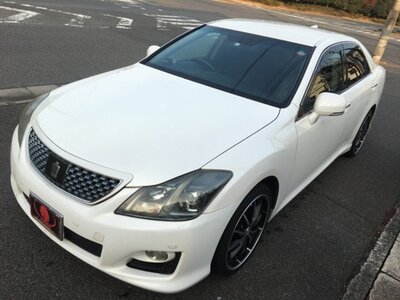 TOYOTA CROWN ATHLETE