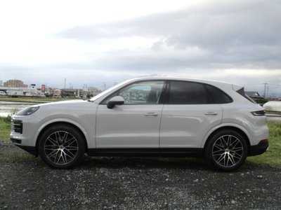 PORSCHE CAYENNE - 8