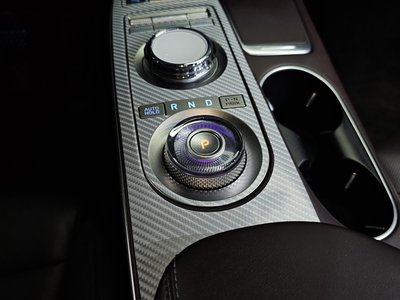 2021 Genesis GV70 — миниатюра 12