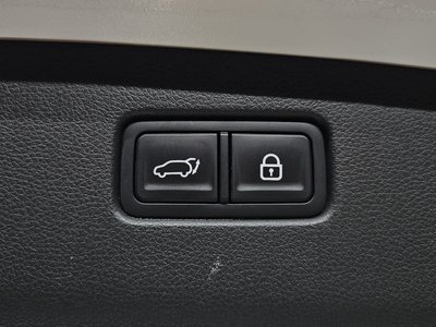 2021 Genesis GV70 — миниатюра 31