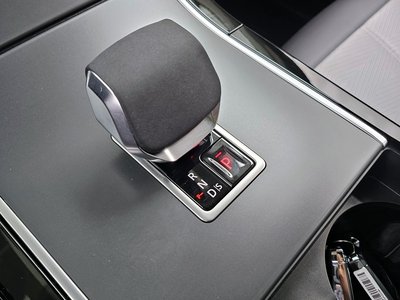 LAND ROVER RANGE ROVER VELAR - 9