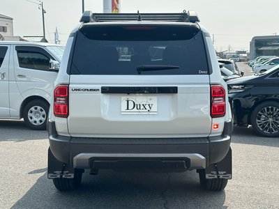 TOYOTA LAND CRUISER 250 - 7