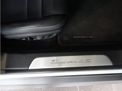 2021 Porsche TAYCAN 缩略图 17
