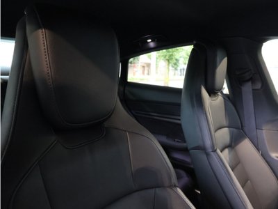 2021 Porsche TAYCAN 缩略图 15