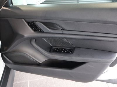 2021 Porsche TAYCAN 缩略图 16
