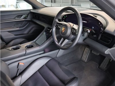 2021 Porsche TAYCAN 缩略图 12