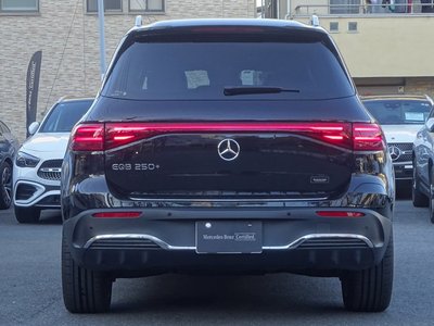 MERCEDES-BENZ EQB - 5